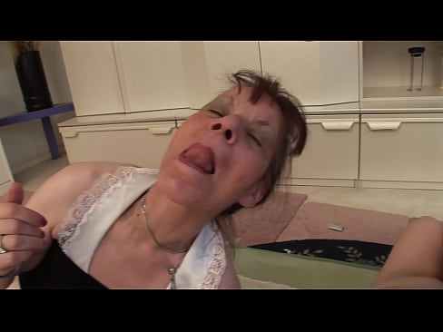 ❤️ Două bunicuțe și un bunic fac sex în trei ️ at us ro.ixiporn-com.ru ❤