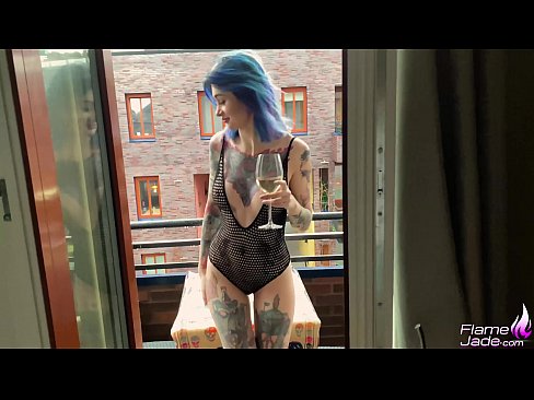❤️ Fată imensă care suge cu înghițitură și o fute cu pasiune sub cerul liber ️  at us ro.ixiporn-com.ru ❤